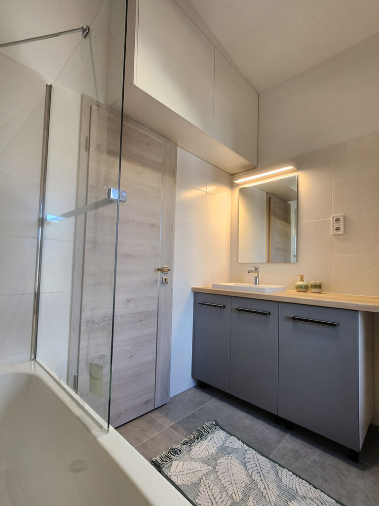 Kész 9-es lakás belső fotói.