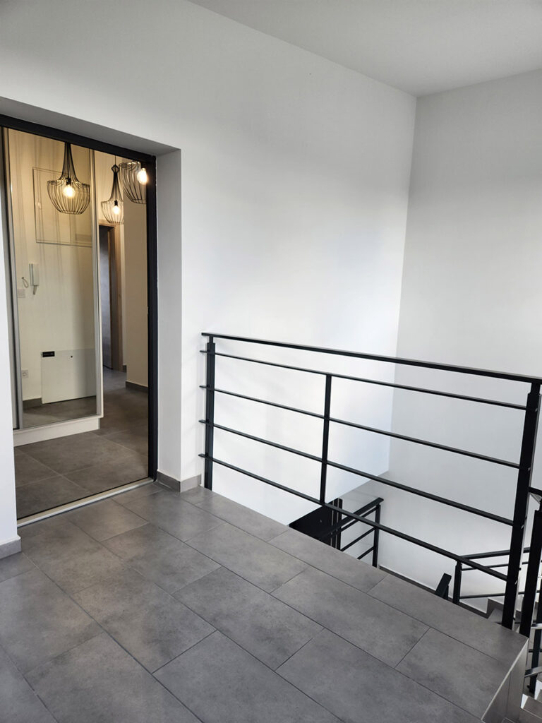 Kész 9-es lakás belső fotói.