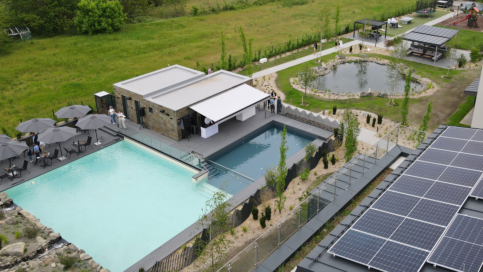 Medence és wellness-egység