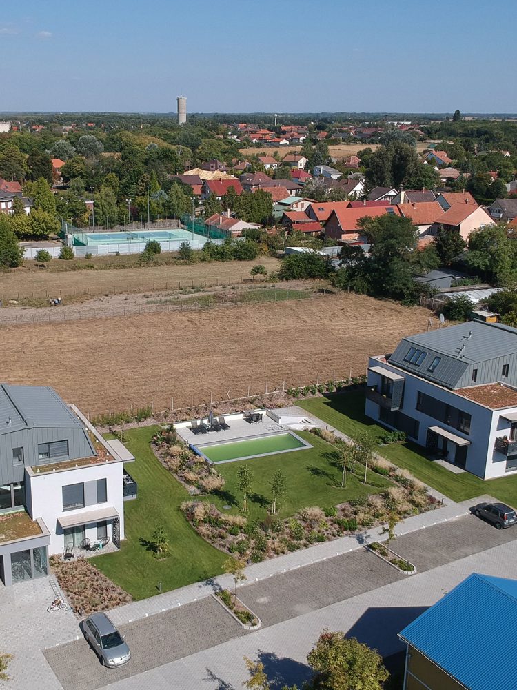 Az első ütemben elkészült épületek 09